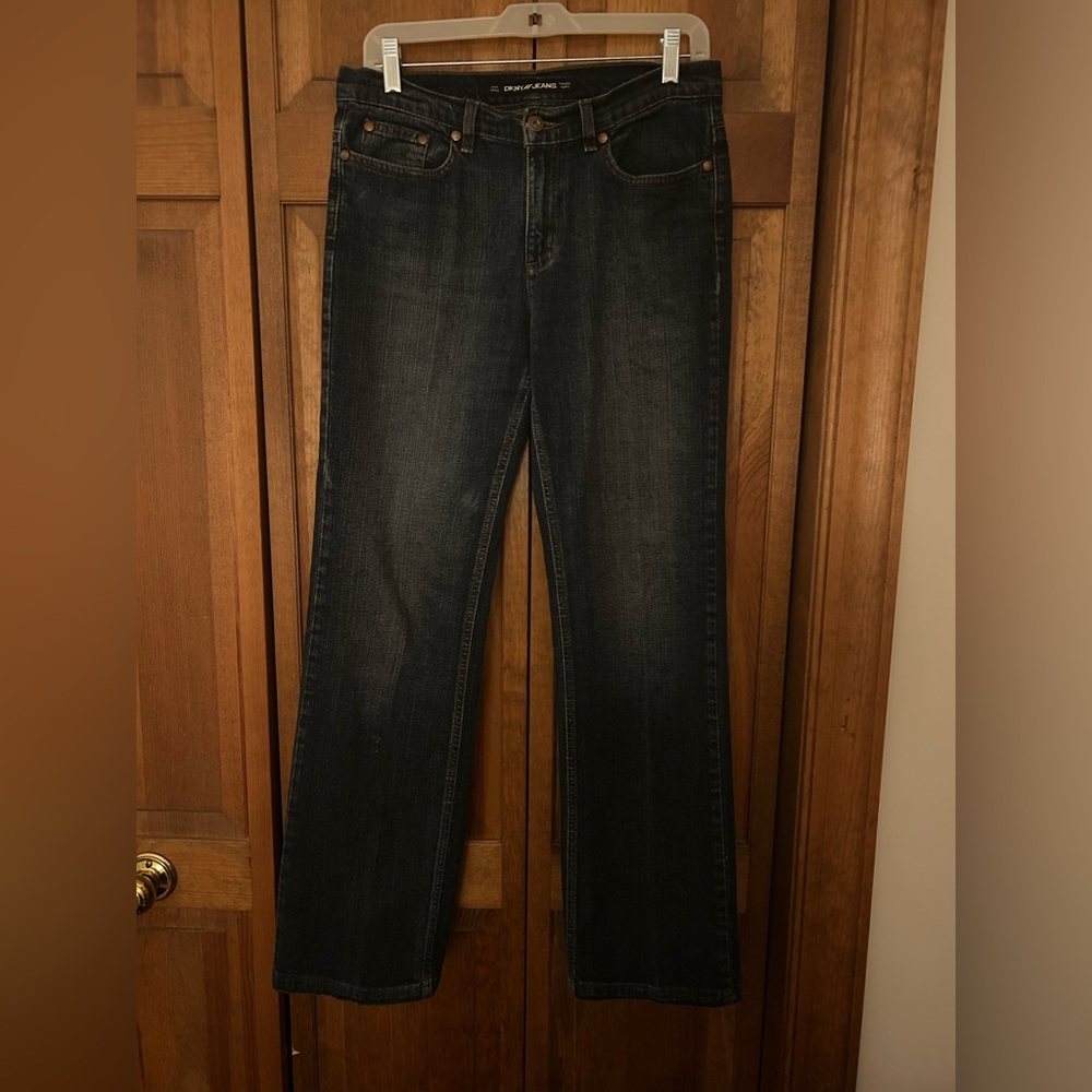 DKNY Women's Sz 8 East Village Jean Classic Straight Leg Cotton Blend Blue Jeans